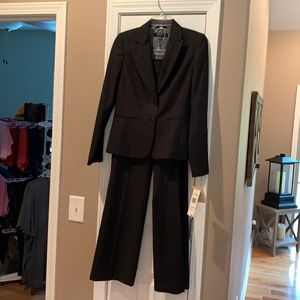 Nine West ladies suit